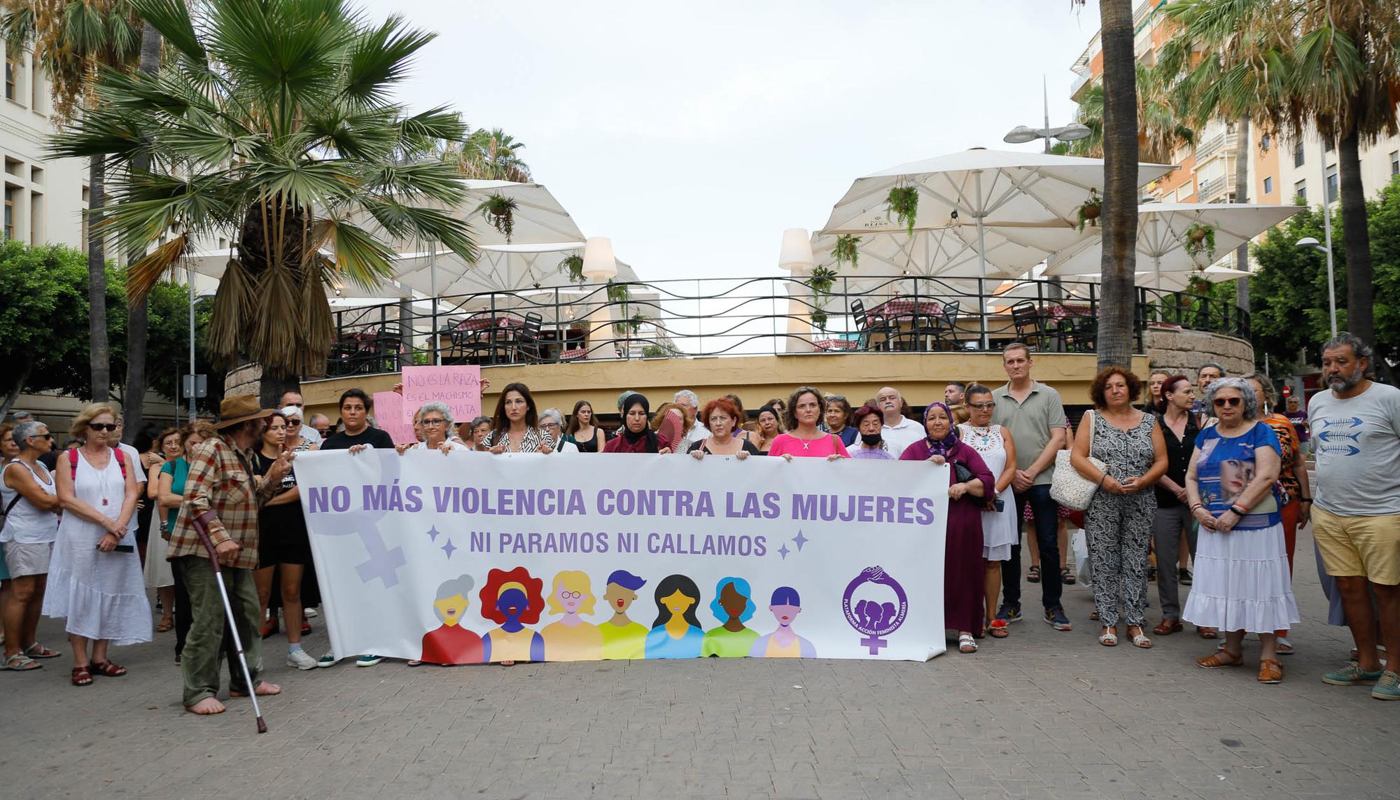 Concentración feminicidio Almeria - 2